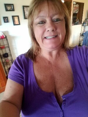 Big Tit Old Whore waitress from a Florida “Bob Evan’s” #QaSv4CHm