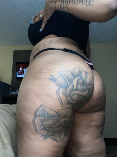 Tatted and caked up #AxcqLQIo