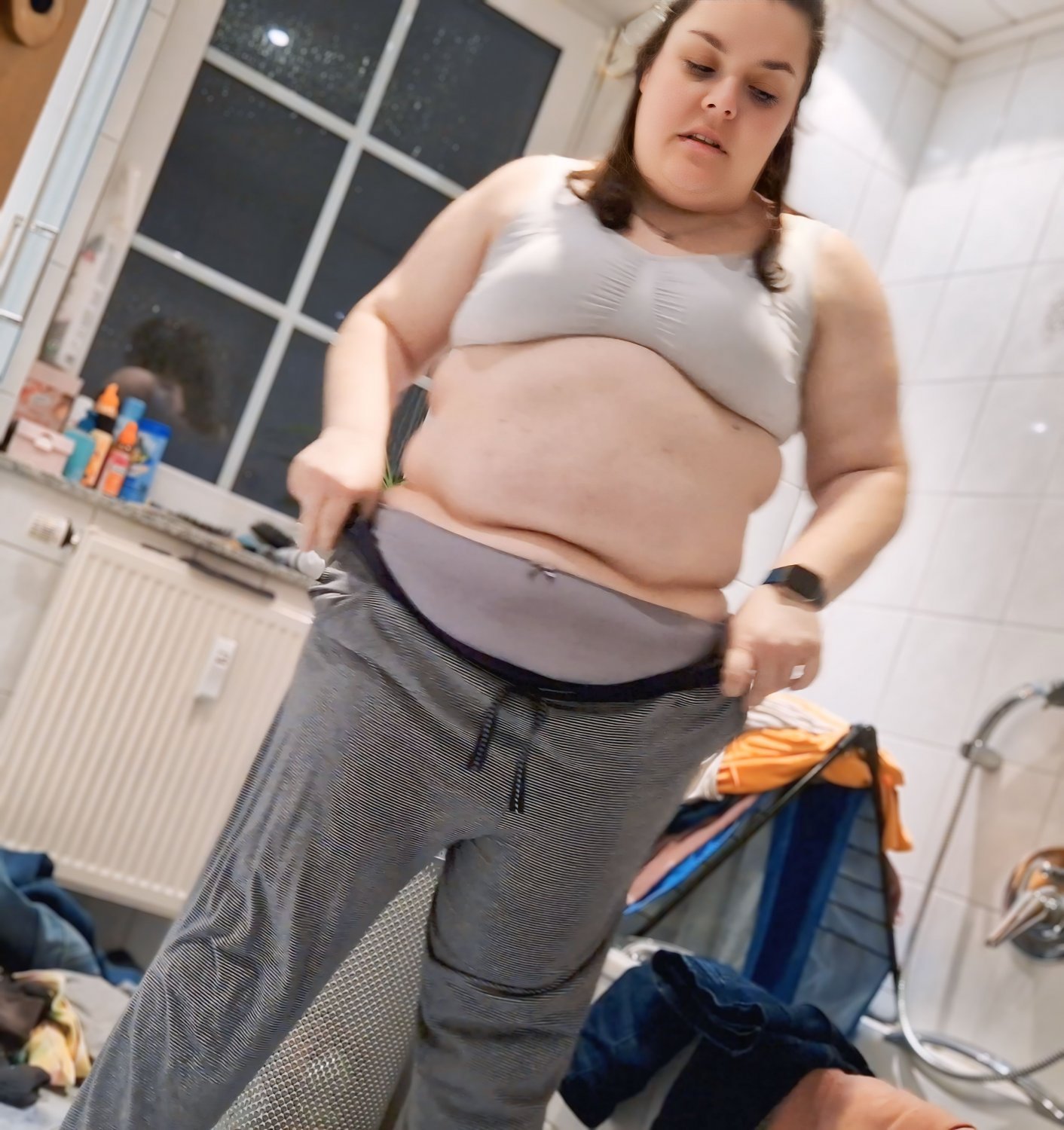 Fat and ugly housewive Andrea should be exposed.... #cPIzir3Y
