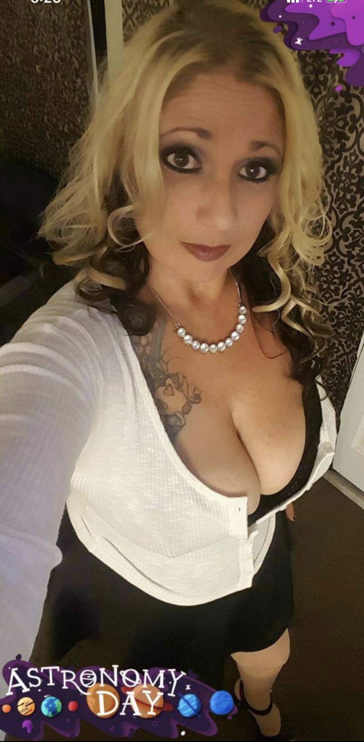 Social Milfs  #h5FTGhAn